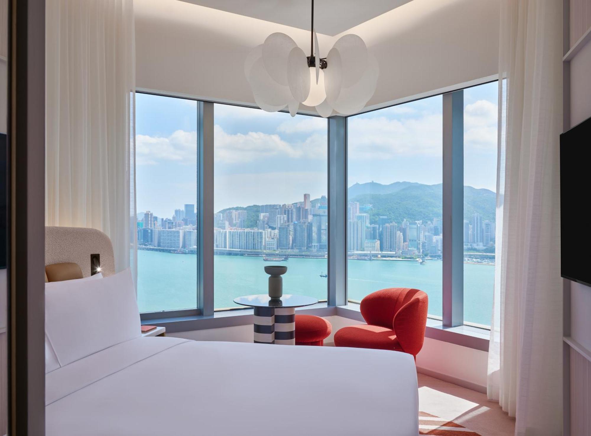 Signature Harbor King Room